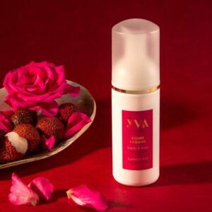 Écume exquise mousse nettoyante douce pour le visage enrichie en eau de rose eau de litchi et aloé vera